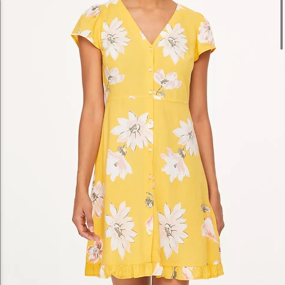 LOFT Dresses & Skirts - LOFT Bouquet Ruffle Button Dress in Yellow Feather